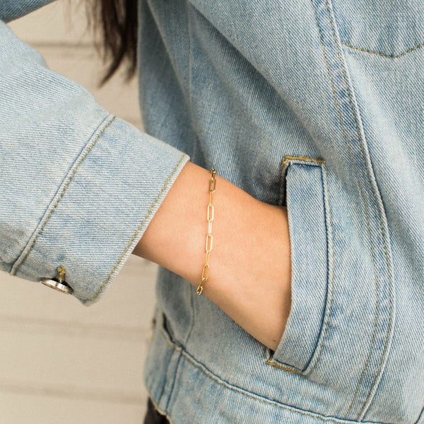 Bracelet minimaliste en or Yewelorat 05