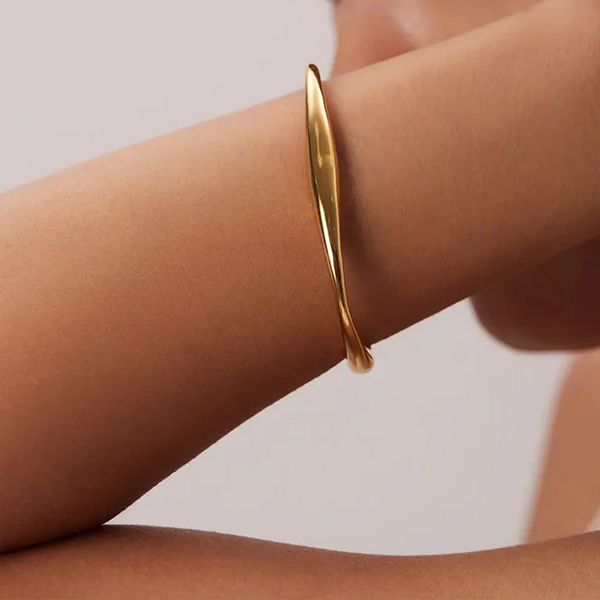 Bracelet minimaliste en or Yewelorat